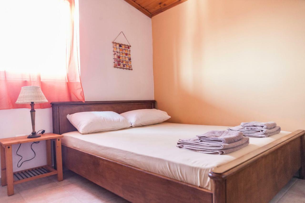 Apartamento Attic Anemoessa Alejandrópolis Exterior foto